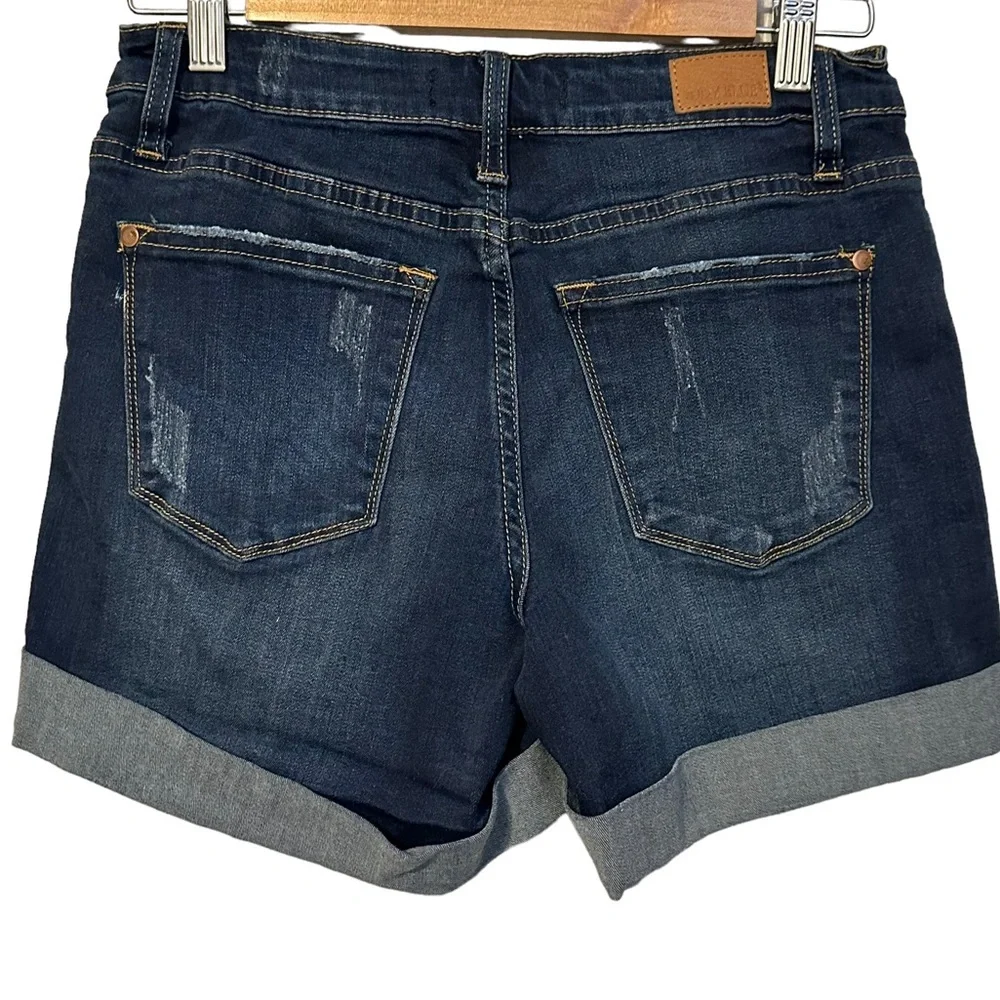 Judy Blue Distressed Denim Cuffed Hem Shorts JB1552 Size Medium Boho Festival - Picture 5 of 11